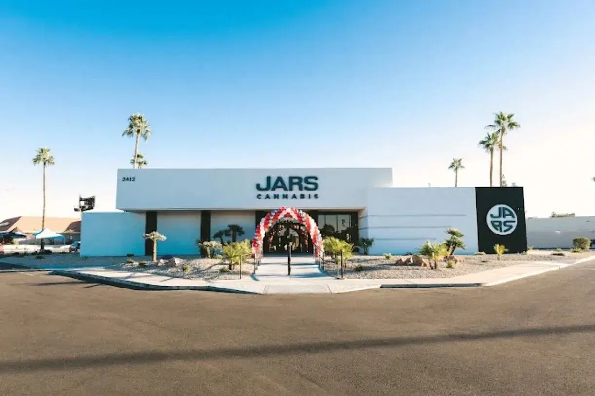 Cannabis shop in Phoenix Airport JARS Cannabis Phoenix Airport local shop